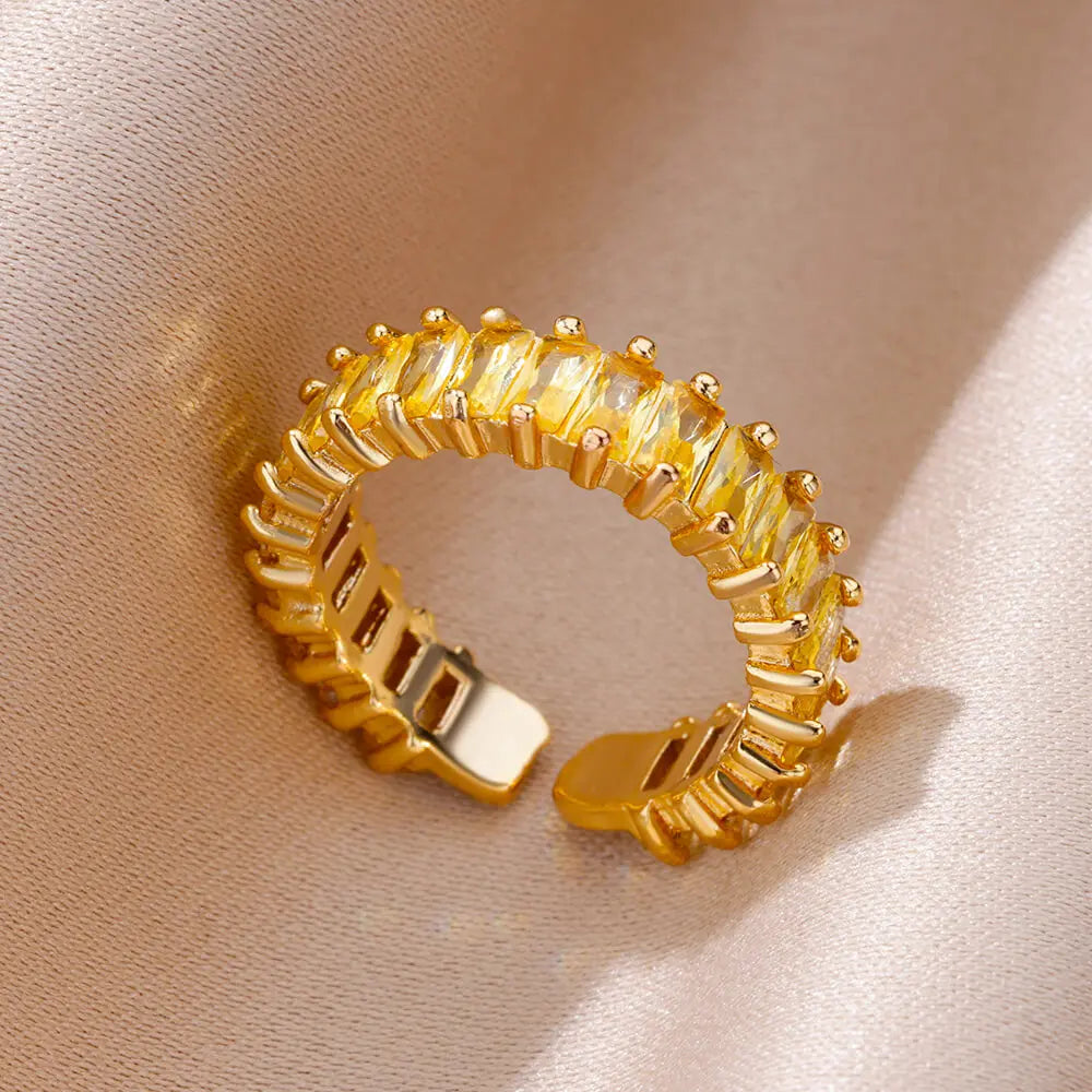 Zira Gold Ring