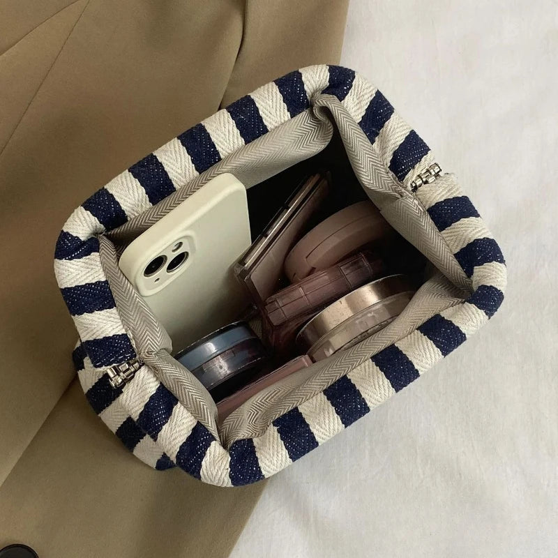 Dune Clutch